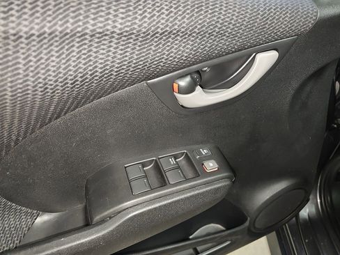 Used 2013 Honda Fit Sport image 30