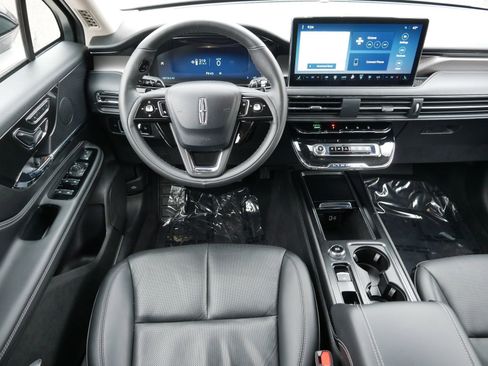 Used 2024 Lincoln Corsair Reserve image 20