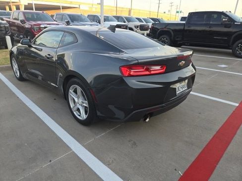 Used 2017 Chevrolet Camaro LT RWD image 5