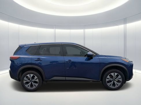 Used 2023 Nissan Rogue SV AWD/4WD image 3