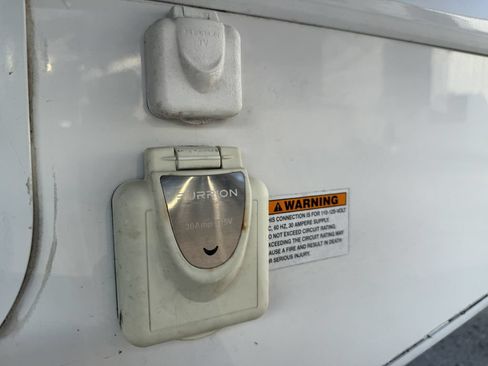 Used 2021 Ford E-450 and Econoline 450 Super Duty w/ Motorhome Prep Package RWD image 12