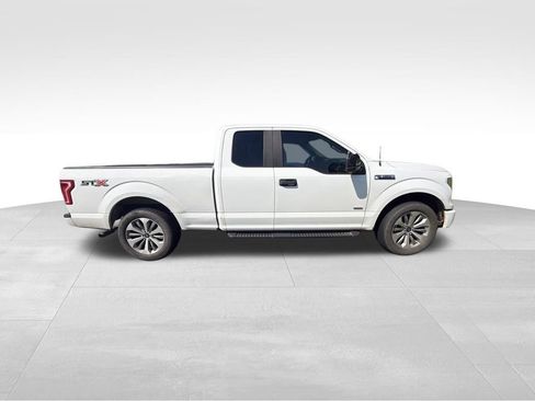 Used 2017 Ford F150 XL w/ Equipment Group 101A Mid RWD image 5