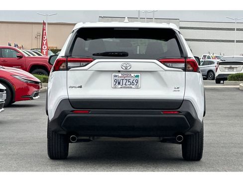 Certified 2024 Toyota RAV4 LE AWD/4WD image 5