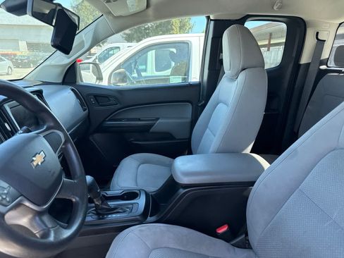 Used 2021 Chevrolet Colorado W/T w/ WT Convenience Package RWD image 15