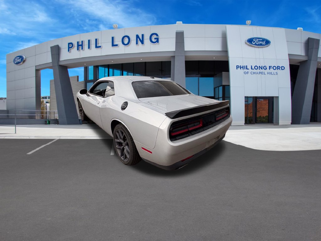 Used 2020 Dodge Challenger SXT w/ Blacktop Package RWD image 3