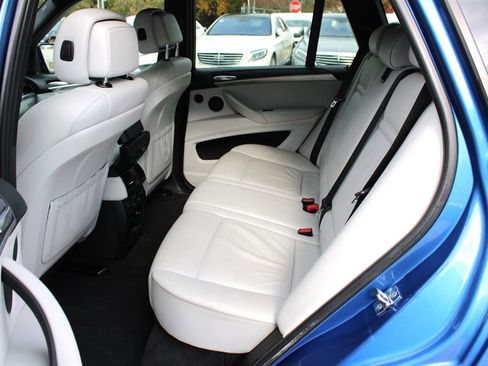 Used 2010 BMW X5 M image 19