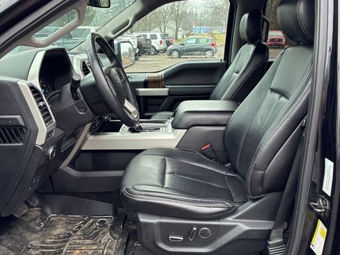 Used 2018 Ford F150 Lariat w/ Equipment Group 502A Luxury AWD/4WD image 5
