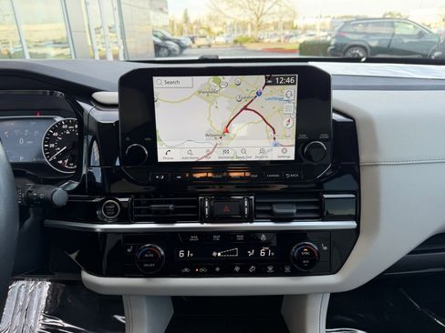 Used 2022 Nissan Pathfinder SL image 20