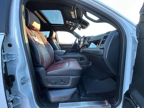 Used 2025 RAM 3500 Limited image 23