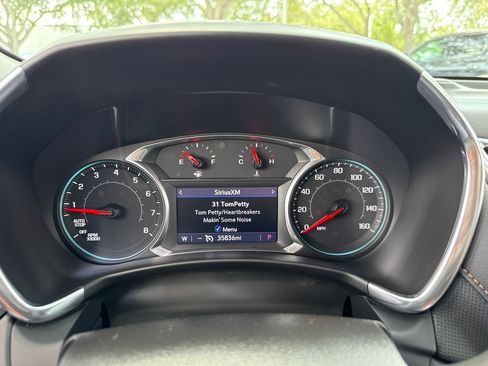 Used 2021 Chevrolet Equinox Premier FWD image 30