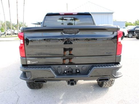 Used 2025 Chevrolet Silverado 1500 RST w/ Dark Appearance Package AWD/4WD image 9