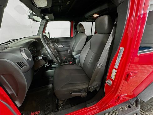 Used 2018 Jeep Wrangler Unlimited Sport S image 19