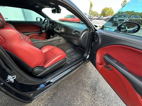 Used 2022 Dodge Challenger SRT Hellcat image 37