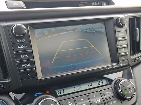 Used 2018 Toyota RAV4 XLE w/ Convenience Package image 18