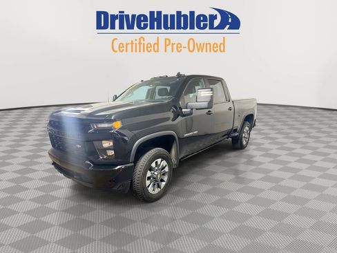 Used 2023 Chevrolet Silverado 2500 Custom w/ Custom Value Package image 4