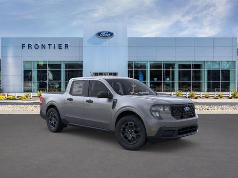 New 2026 Ford Maverick XLT FWD image 7