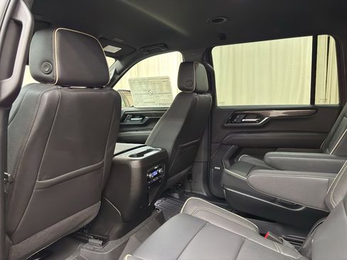 New 2026 GMC Yukon XL Elevation w/ LPO, Floor Liner Package image 16