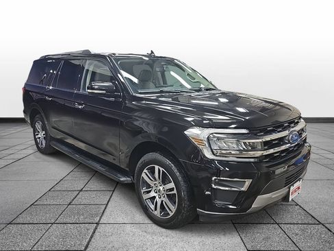 Used 2024 Ford Expedition Max Limited AWD/4WD image 3
