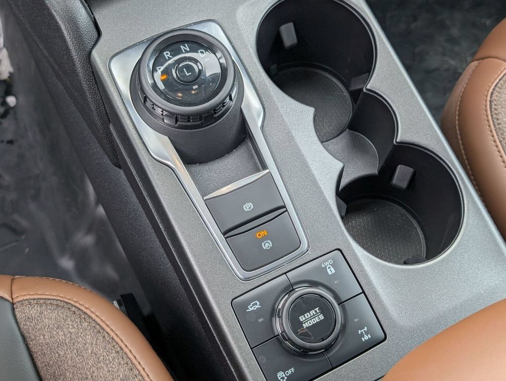 New 2025 Ford Bronco Sport Outer Banks w/ Sasquatch Outer Banks Package AWD/4WD image 35