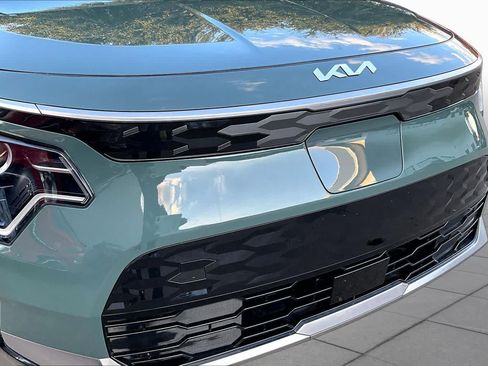 Used 2023 Kia Niro Wind FWD image 28