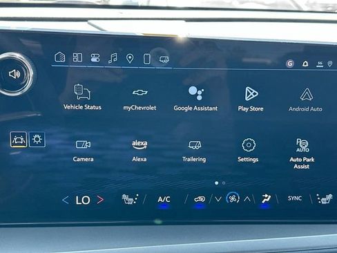 New 2025 Chevrolet Traverse LT w/ Enhanced Driving Package image 14