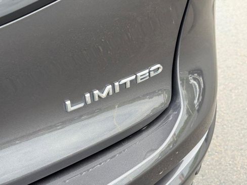 Used 2023 Toyota Crown image 6