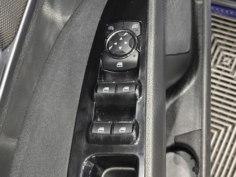 Used 2014 Ford Fusion SE FWD image 32