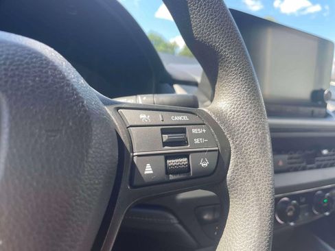 Used 2025 Honda Accord SE image 24
