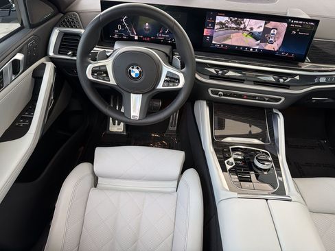 Used 2024 BMW X6 xDrive40i w/ Executive Package AWD/4WD image 32
