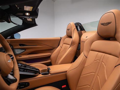 New 2026 Aston Martin V8 Vantage Convertible image 10