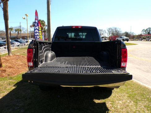 Used 2016 RAM 1500 Classic SLT image 8