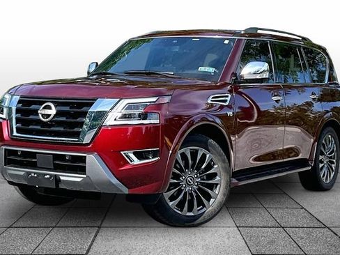 Used 2022 Nissan Armada Platinum AWD/4WD image 2