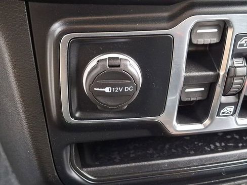 Used 2022 Jeep Wrangler Unlimited Sport AWD/4WD image 26