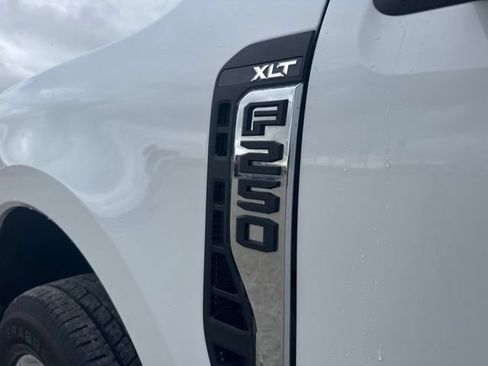 Used 2026 Ford F250 XLT AWD/4WD image 8