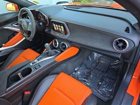 Used 2018 Chevrolet Camaro SS w/ Hot Wheels Edition image 31