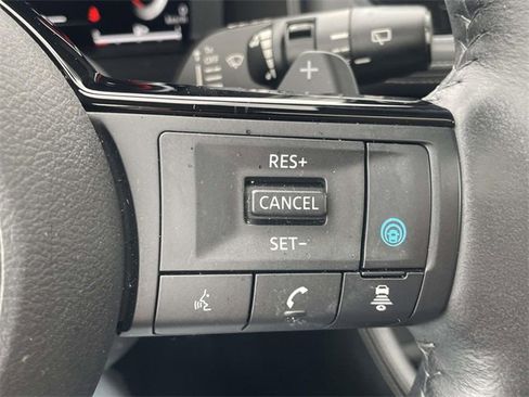 Used 2022 Nissan Rogue Platinum w/ Head-Up Display Package image 26