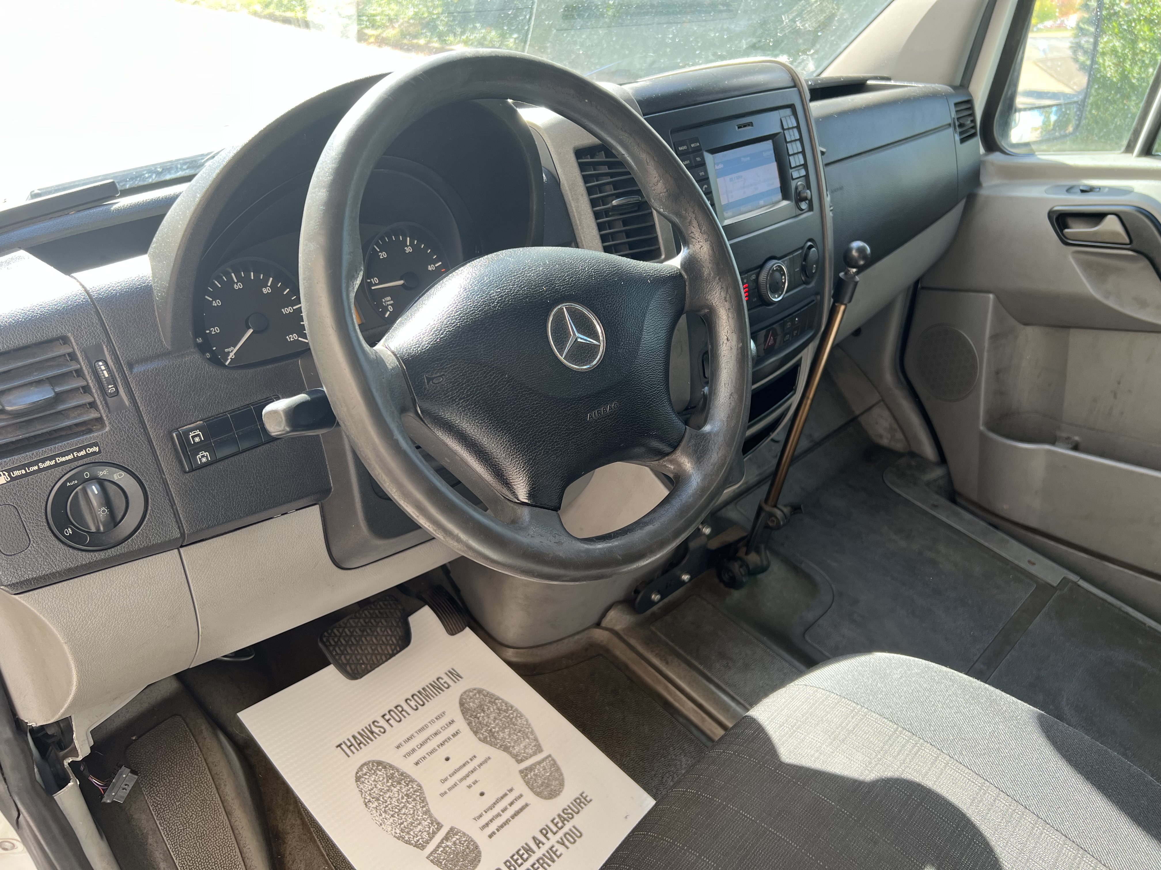 Used 2016 Mercedes-Benz Sprinter 2500 image 16