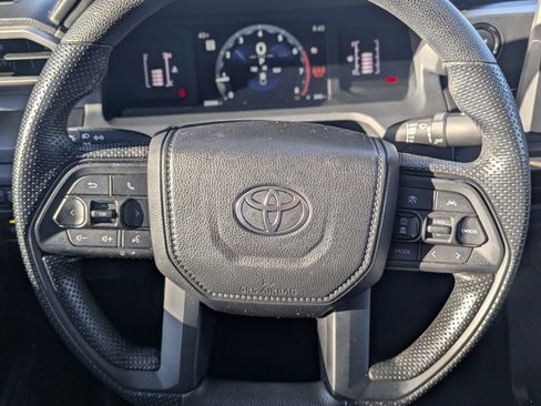 Used 2025 Toyota Tacoma SR image 32