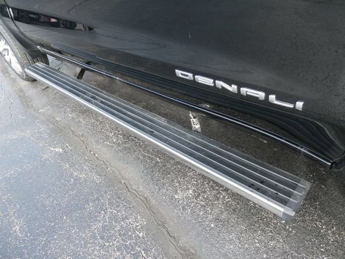Certified 2025 GMC Sierra 1500 Denali RWD image 15