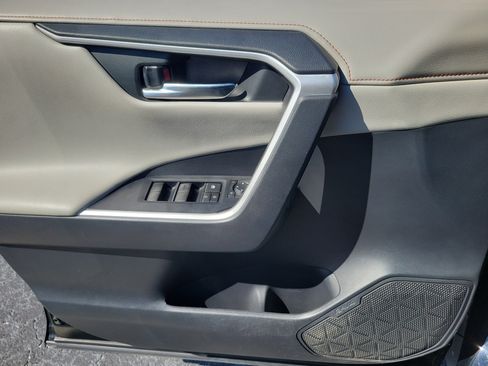 Used 2019 Toyota RAV4 Adventure AWD/4WD image 20