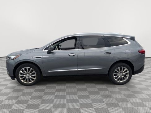 Used 2019 Buick Enclave Essence AWD/4WD image 2