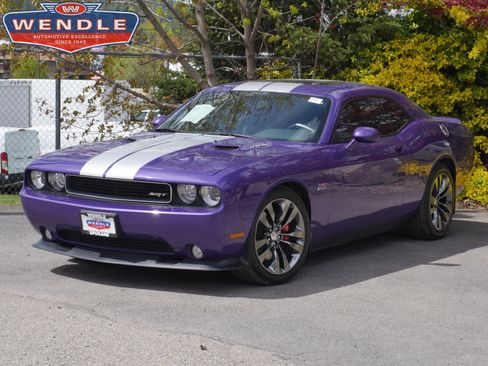 Used 2014 Dodge Challenger SRT8 RWD image 1
