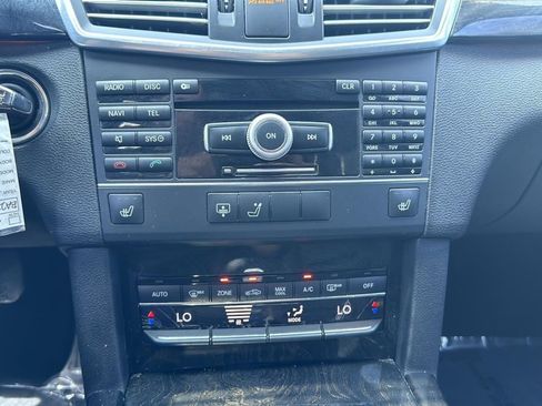 Used 2011 Mercedes-Benz E 350 Sport image 4