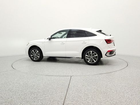Used 2023 Audi Q5 2.0T Premium w/ Convenience Package AWD/4WD image 8