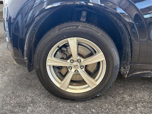 Used 2018 Volvo XC90 T5 Momentum image 12