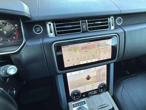 Used 2018 Land Rover Range Rover Long Wheelbase Supercharged image 28