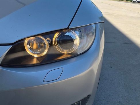 Used 2009 BMW 335i Convertible RWD image 12