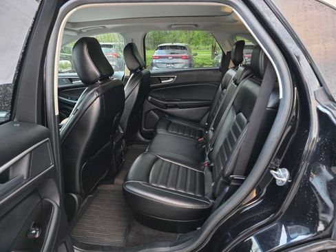 Used 2020 Ford Edge SEL w/ Convenience Package AWD/4WD image 18