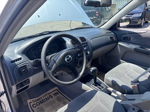 Used 2002 MAZDA Protege FWD image 11