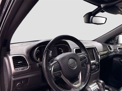 Used 2018 Jeep Grand Cherokee Limited w/ Trailer Tow Group IV image 11